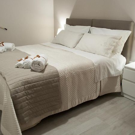 L' Albero Di Giada Bed & Breakfast Caserta Eksteriør bilde