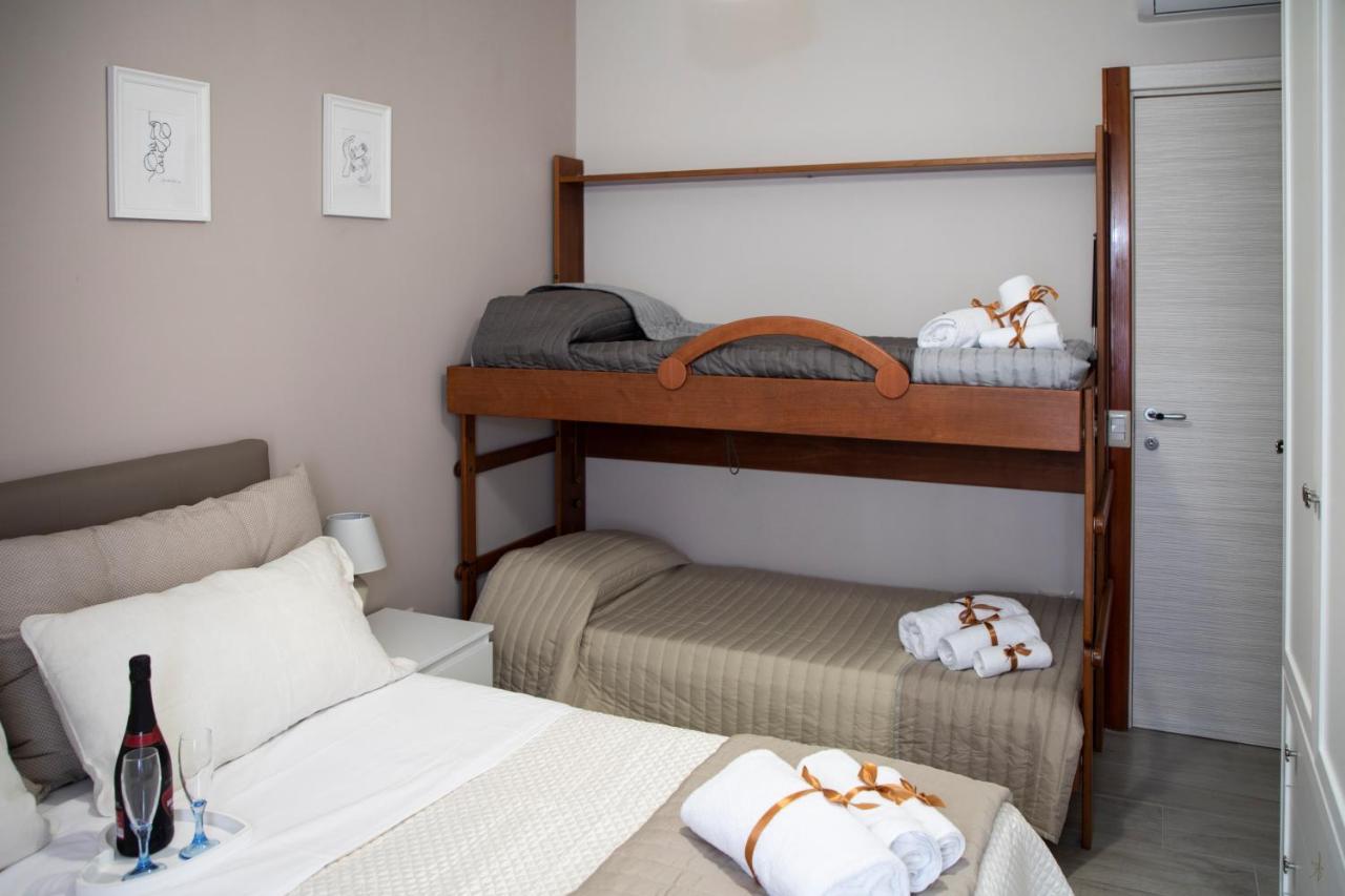 L' Albero Di Giada Bed & Breakfast Caserta Eksteriør bilde
