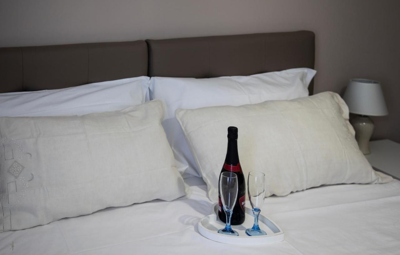 L' Albero Di Giada Bed & Breakfast Caserta Eksteriør bilde