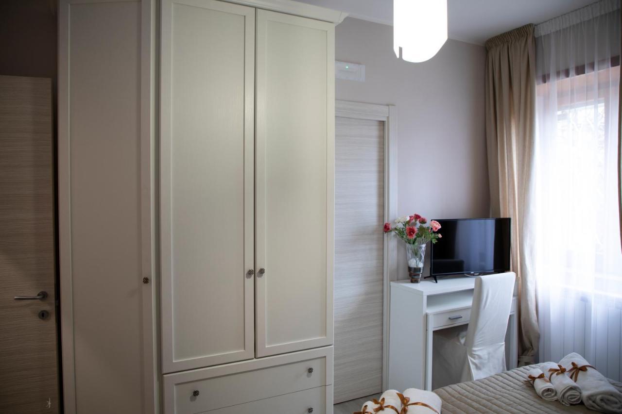 L' Albero Di Giada Bed & Breakfast Caserta Eksteriør bilde