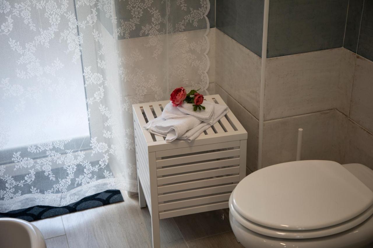 L' Albero Di Giada Bed & Breakfast Caserta Eksteriør bilde