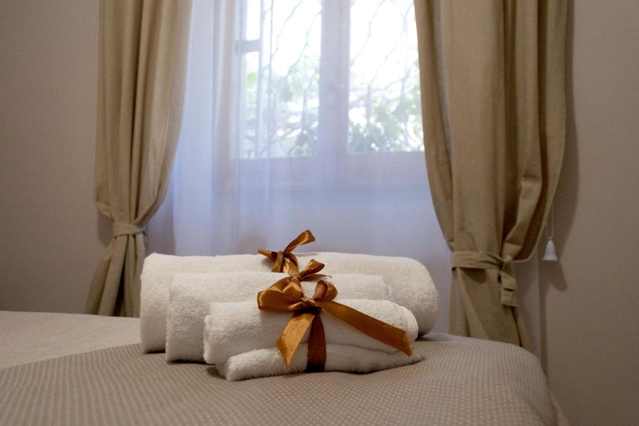 L' Albero Di Giada Bed & Breakfast Caserta Eksteriør bilde