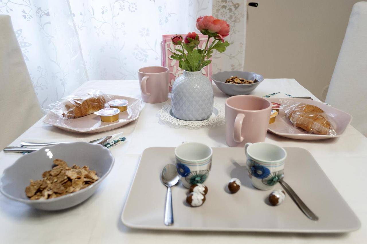 L' Albero Di Giada Bed & Breakfast Caserta Eksteriør bilde